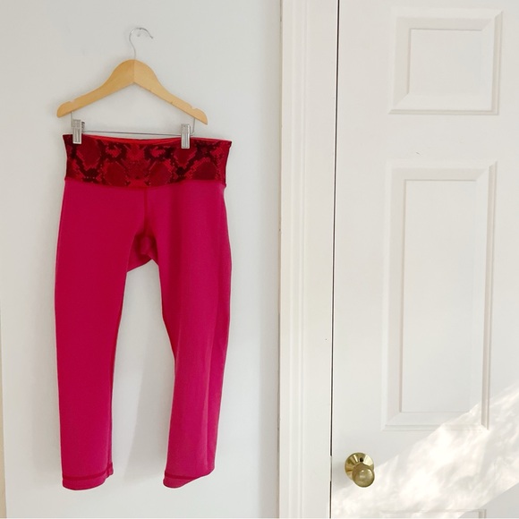 Lululemon Athletica Reversible Capri Length Leggings - Picture 1 of 2